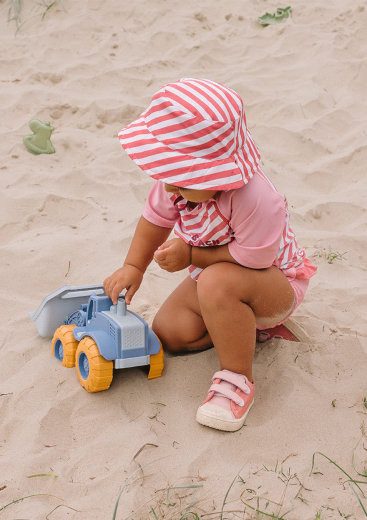 Escavadora Azul - Monnëka