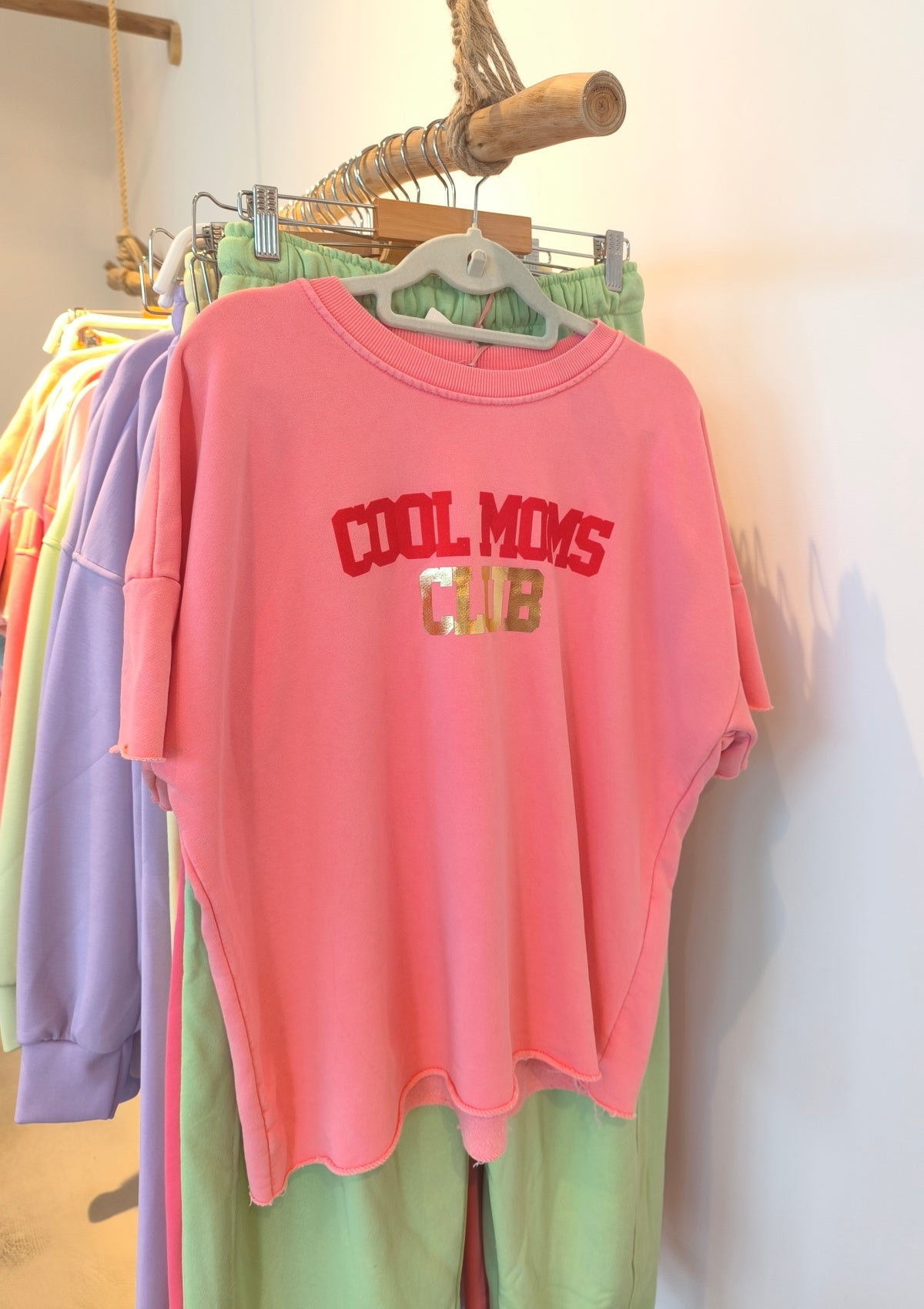 SHORT SLEEVE COOL MOMS SWEATSHIRT - SAYBOHO