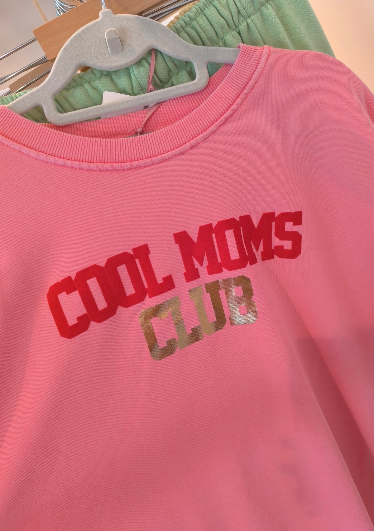 SHORT SLEEVE COOL MOMS SWEATSHIRT - SAYBOHO