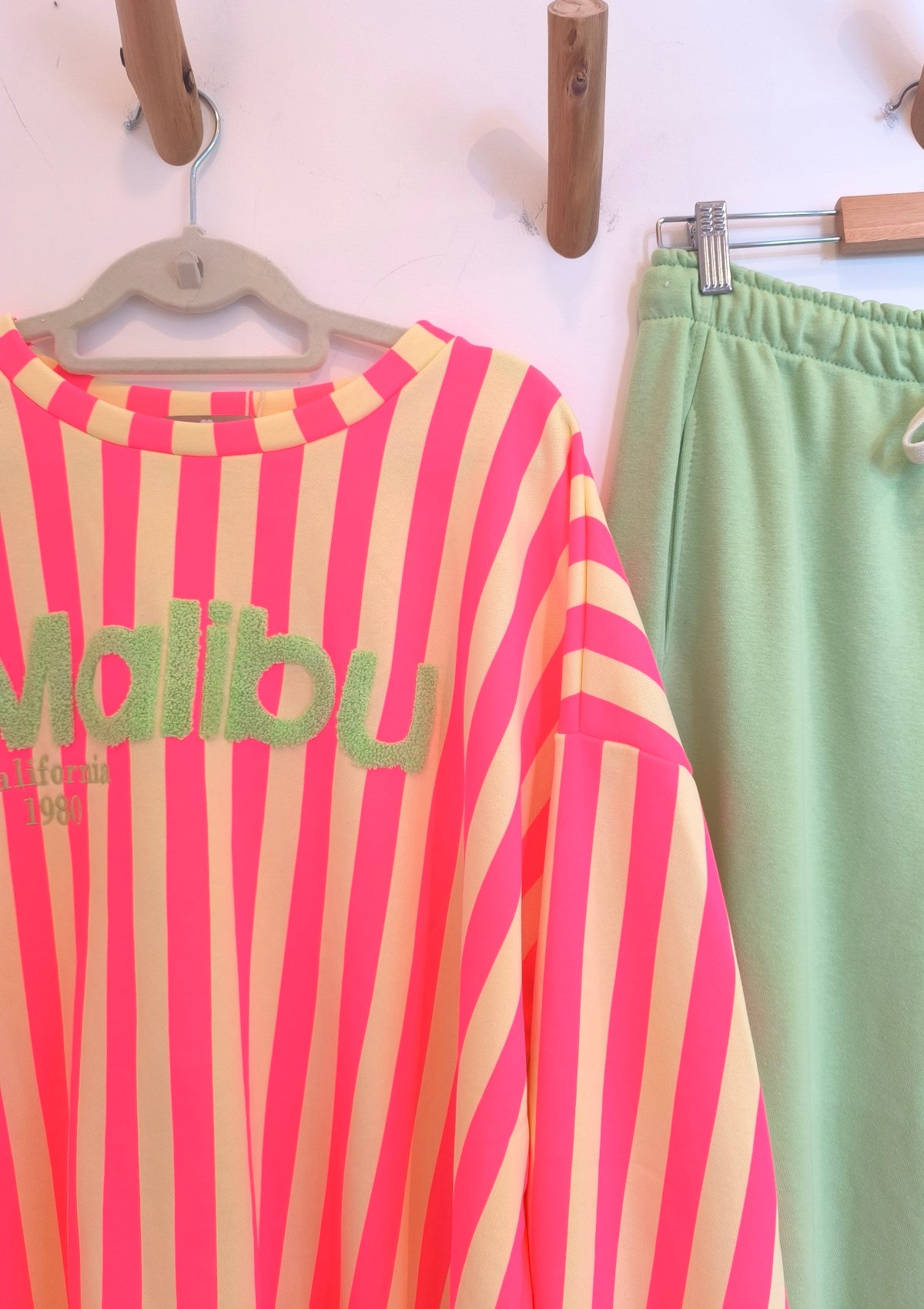 MALIBU SWEATSHIRT - SAYBOHO