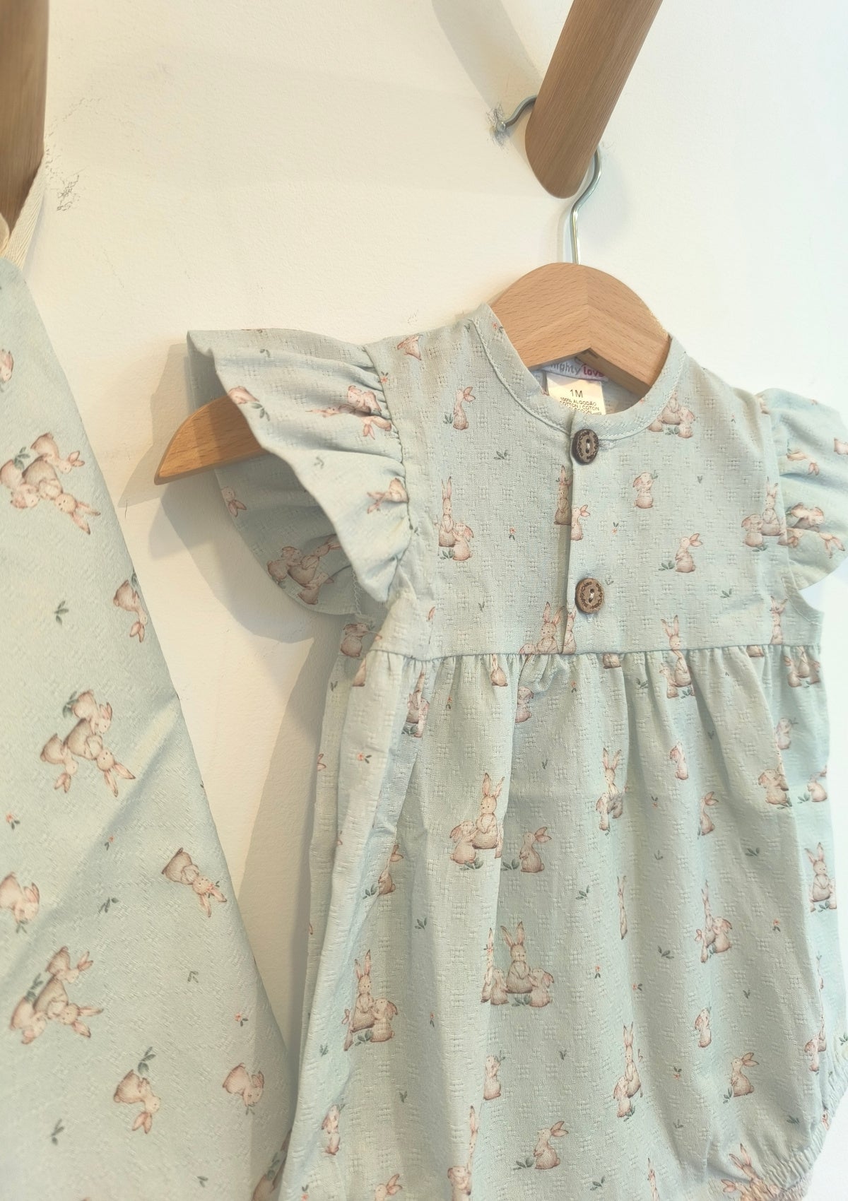 Fofo Paris - MIGHTY LOVE