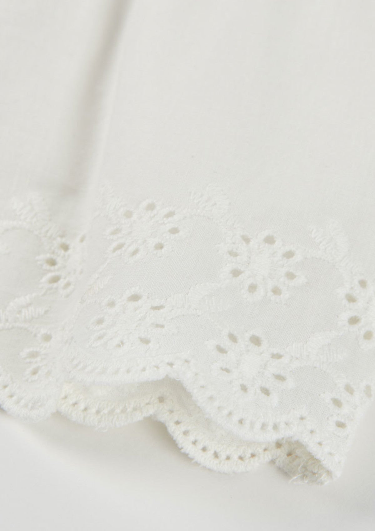 Conjunto com bordado - BOBOLI