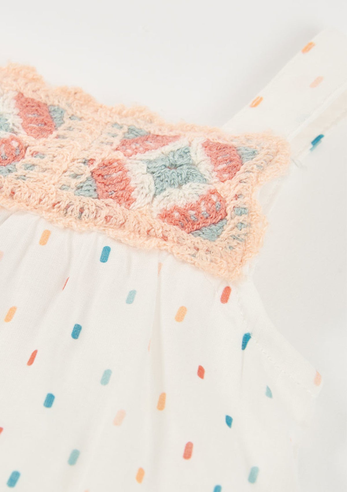 Vestido com fantasia - BOBOLI