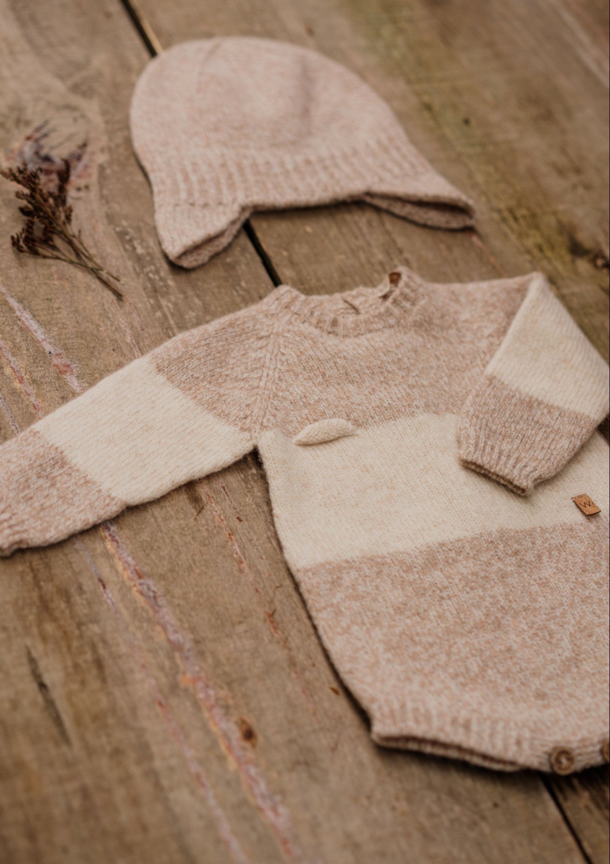 Fofo com ursinho tricotado em lã merino | LITTLE TEDDY BEAR - WEDOBLE