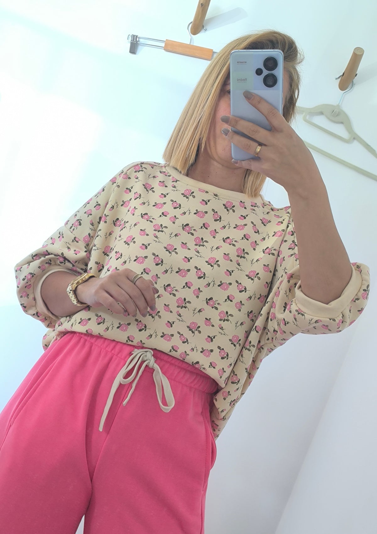 SHORT SLEEVE FLOWER SWEATSHIRT - SAYBOHO