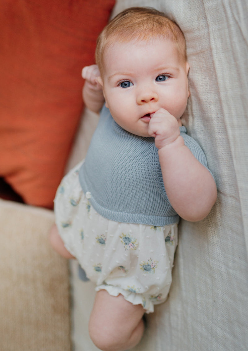 Short sleeved shortie knitted with flower print | LITTLE LOVE - WEDOBLE